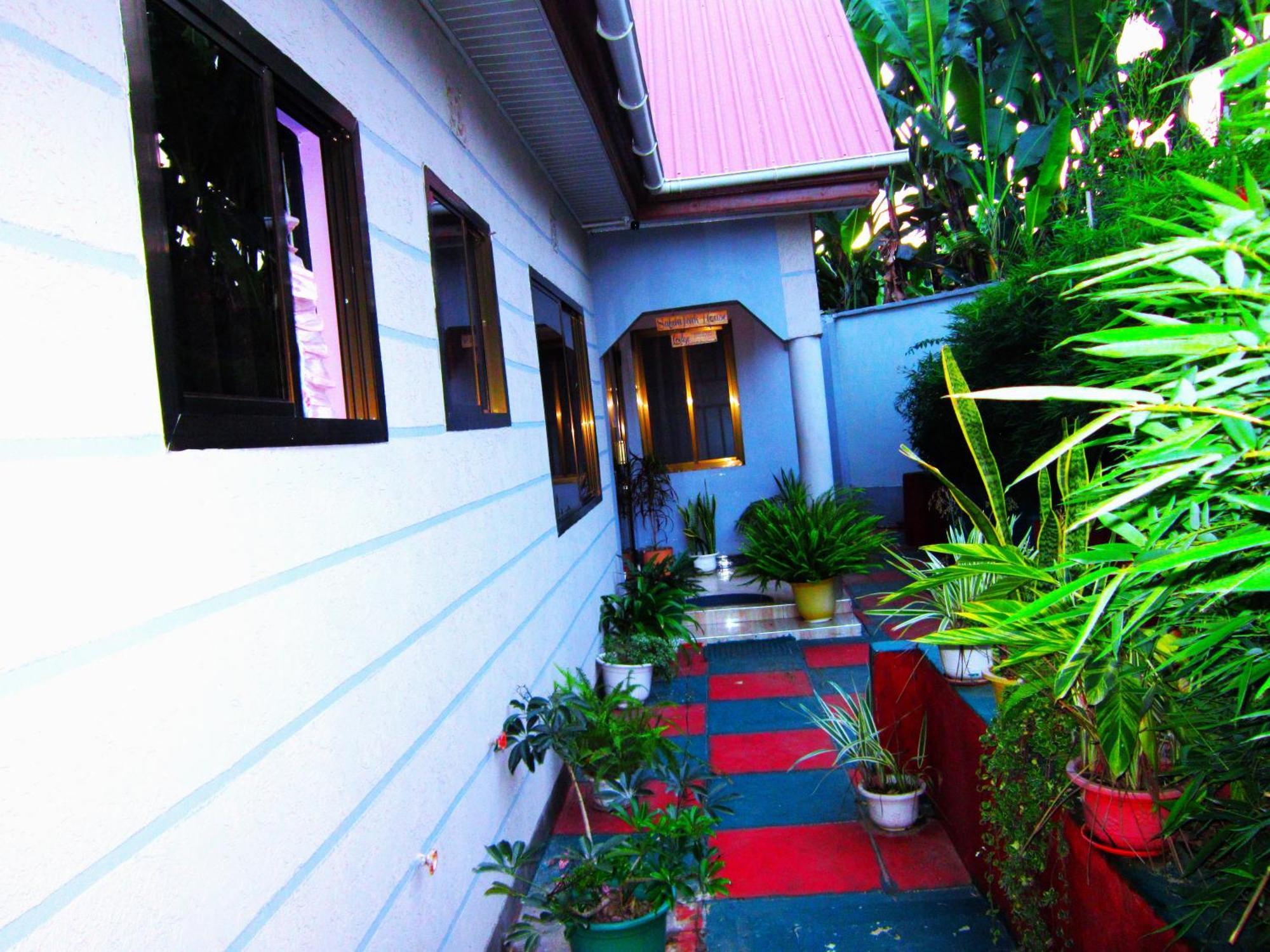 Safari Park House Acomodação com café da manhã Arusha Exterior foto