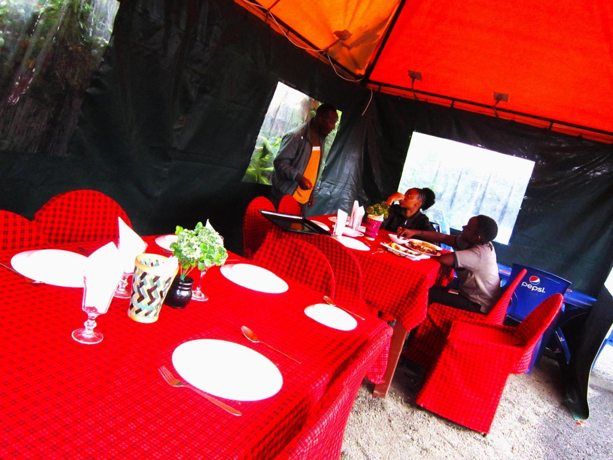 Safari Park House Acomodação com café da manhã Arusha Exterior foto